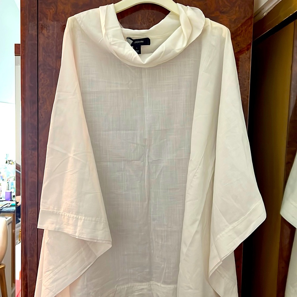 St. John white cotton / linen poncho